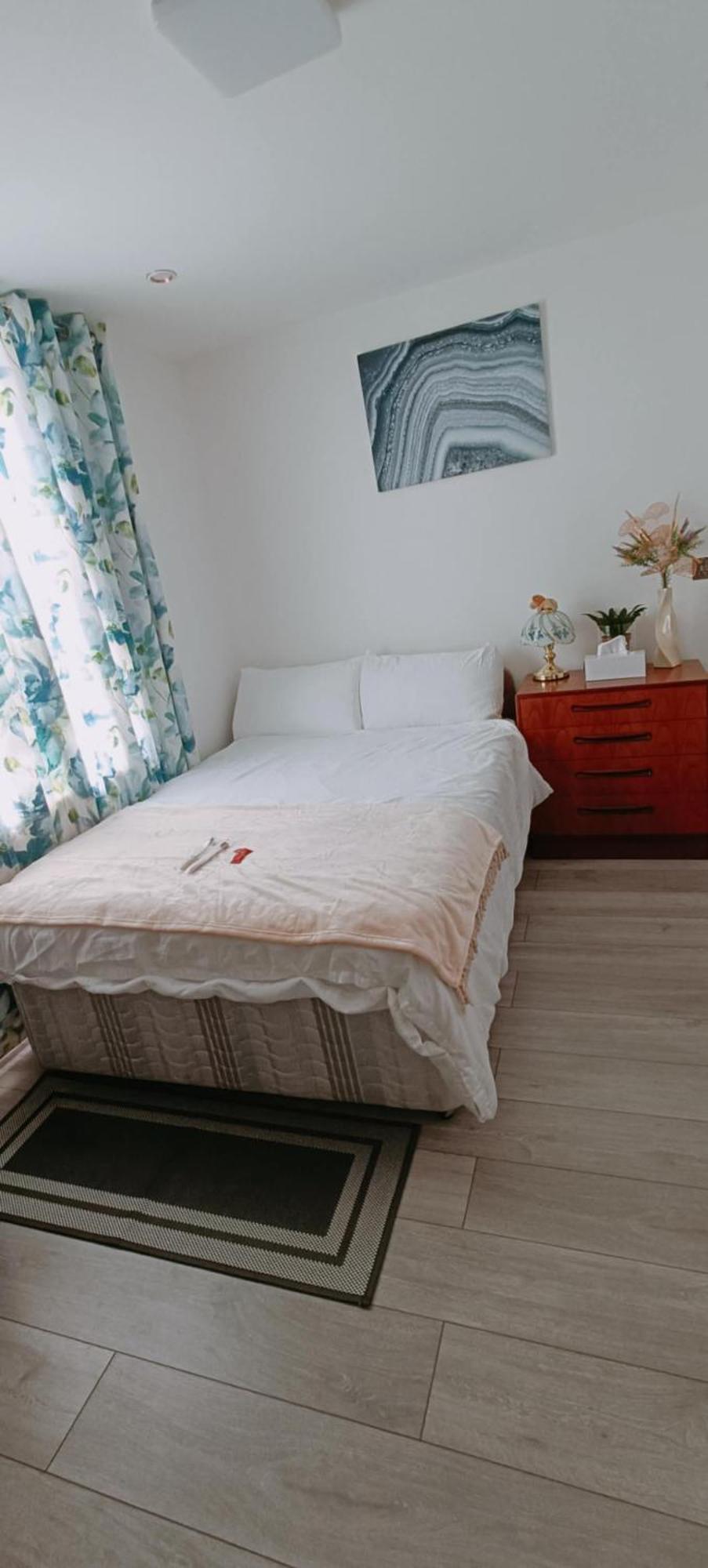 Min Su Rooms Stanwell Esterno foto